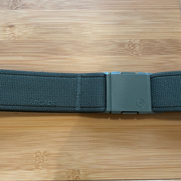 Arcade Atlas Adjustable Adventure Belt Ivy Green - Picture 1 of 4